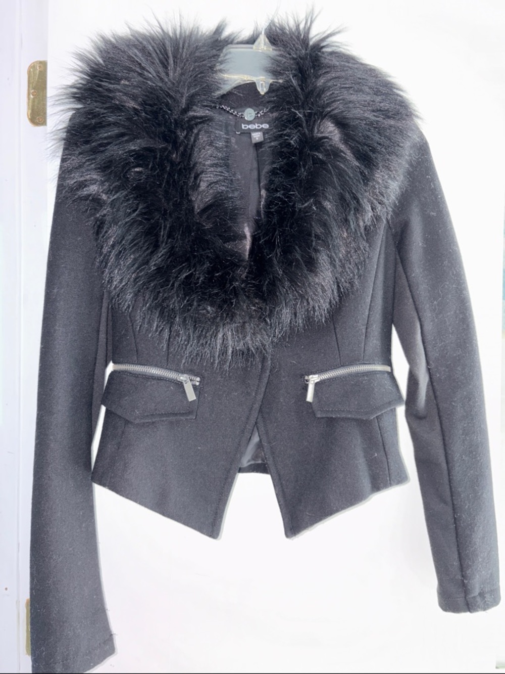 bebe Black Faux Fur Collar Cropped Blazer